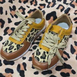 Leopard Print Women's Sneakers with Brown and Yellow Accents